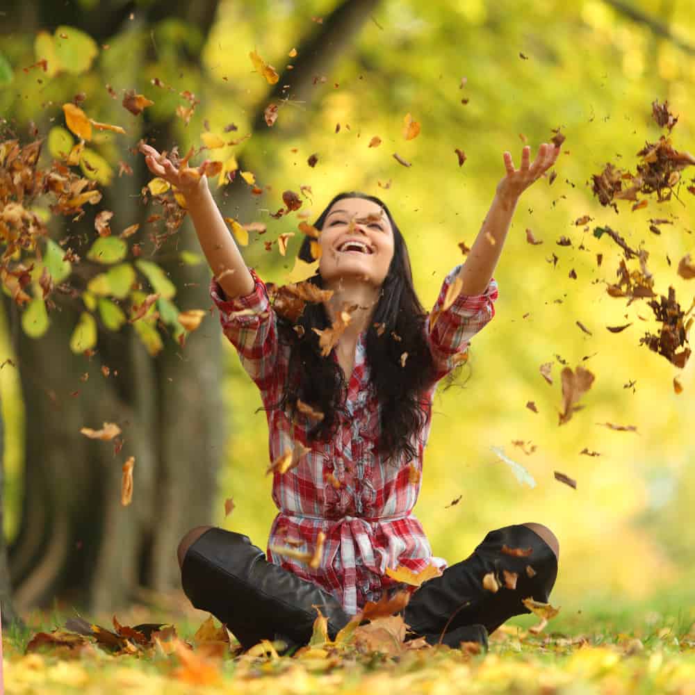 Woman Drop Leaves In Autumn Park Vida Aventura